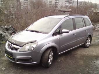 2006 Opel Zafira Pictures