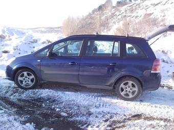 2006 Opel Zafira Photos