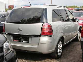 2006 Opel Zafira Pictures