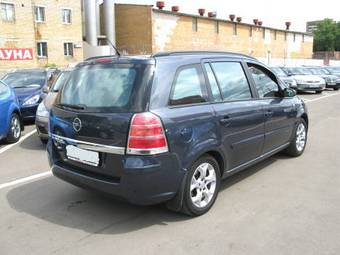 2006 Opel Zafira Pics