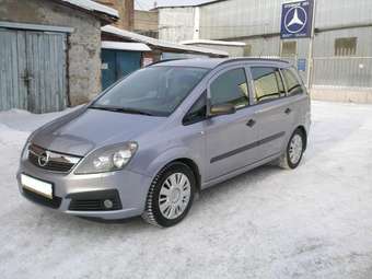 2007 Opel Zafira Pictures