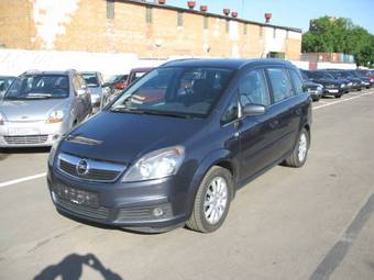2007 Opel Zafira Images