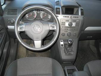 2007 Opel Zafira Pics