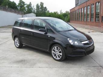 2007 Opel Zafira Pictures