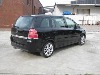 2007 Opel Zafira Photos