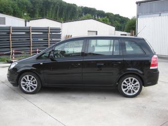 2007 Opel Zafira Photos