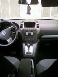 2007 Opel Zafira Pictures