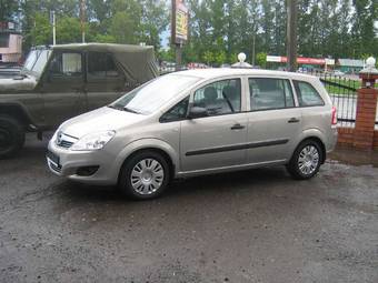 2008 Opel Zafira Photos