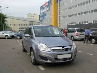 2008 Opel Zafira Photos