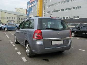2008 Opel Zafira Pictures