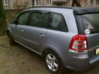 2008 Opel Zafira Pictures