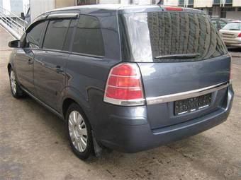 2008 Opel Zafira Photos