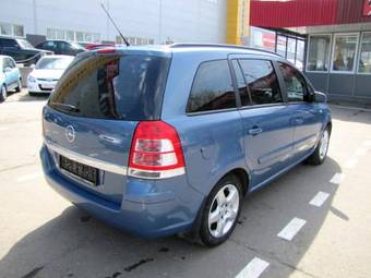 2008 Opel Zafira Photos