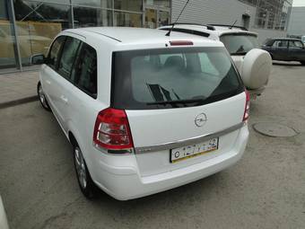 2010 Opel Zafira Wallpapers