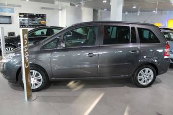 2011 Opel Zafira Wallpapers