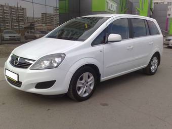 2011 Opel Zafira Photos