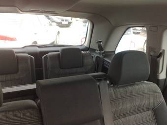 2011 Opel Zafira Images