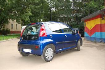 2007 Peugeot 107 Photos