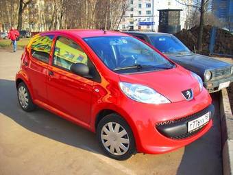 2008 Peugeot 107 Photos