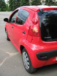 2008 Peugeot 107 Pictures