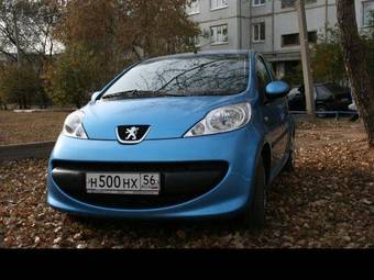 2008 Peugeot 107 Pictures