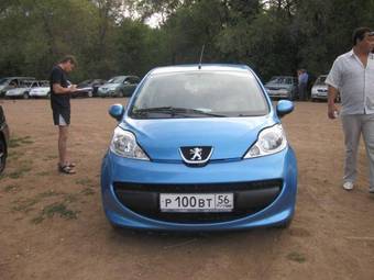 2008 Peugeot 107 Pictures