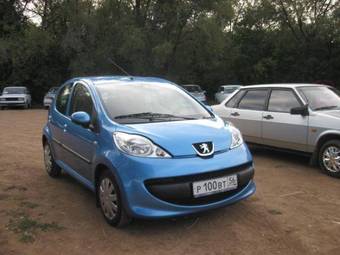 2008 Peugeot 107 Pictures