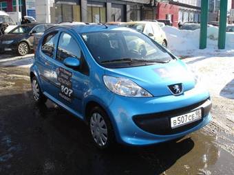 2008 Peugeot 107 Photos