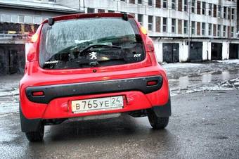 2008 Peugeot 107 Photos