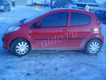 2008 Peugeot 107 Pictures