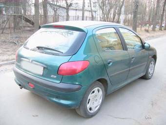1999 Peugeot 206 Pictures