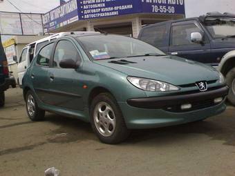 1999 Peugeot 206 Photos