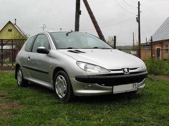 1999 Peugeot 206 Pictures