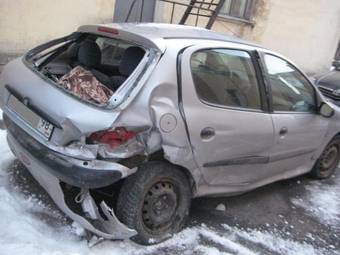 2000 Peugeot 206 Pictures