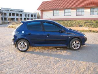 2000 Peugeot 206 Photos