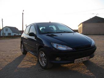 2000 Peugeot 206 Pictures