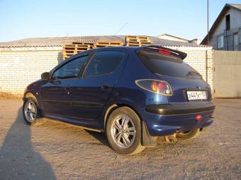 2000 Peugeot 206 Photos