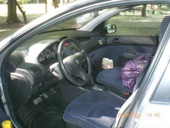 2001 Peugeot 206 Pictures