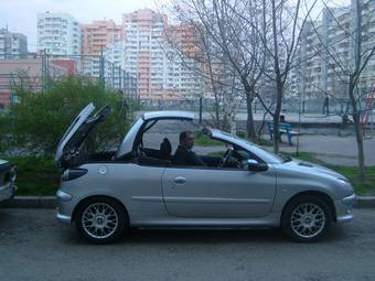 2001 Peugeot 206 Photos