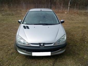 2001 Peugeot 206 Photos