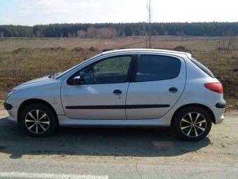 2001 Peugeot 206 Photos