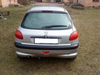 2001 Peugeot 206 Pictures