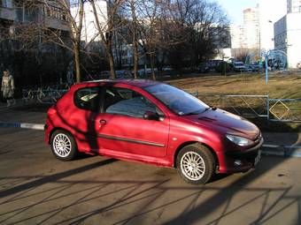 2001 Peugeot 206 Pictures