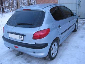 2002 Peugeot 206 Pictures