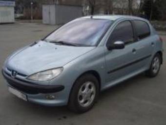 2002 Peugeot 206 Photos
