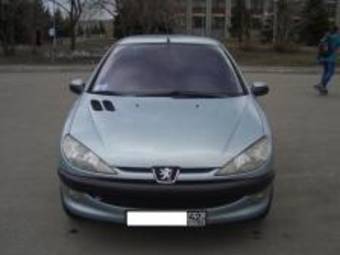 2002 Peugeot 206 Photos