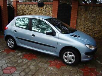 2002 Peugeot 206 Photos