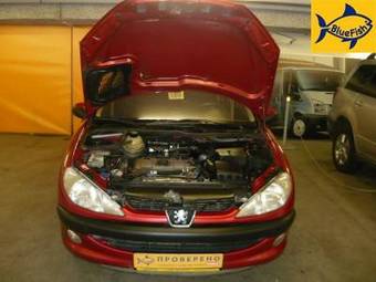 2002 Peugeot 206 Pics