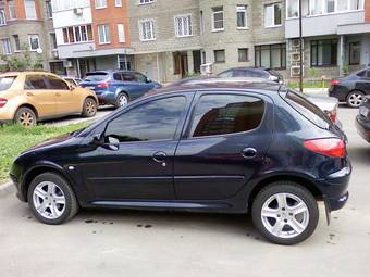 2002 Peugeot 206 Photos