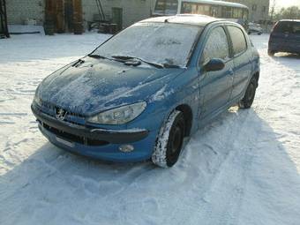 2003 Peugeot 206 Photos